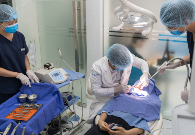 8.Trám răng thưa thẩm mỹ giá bao nhiêu? Bảng giá chuẩn tại Nha Khoa Bảo Việt