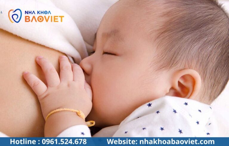 Đang cho con bú có nhổ răng số 8 được không? Cần lưu ý gì?